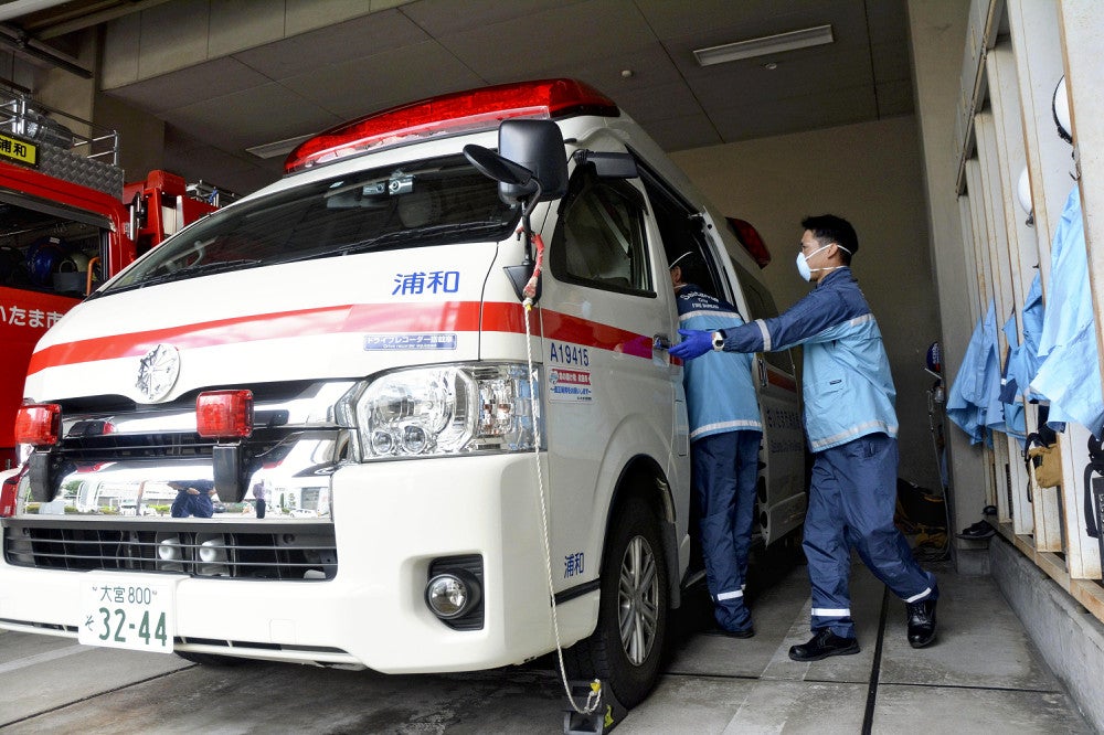 根据日本消防厅方面表示,其将救护车连续4次以上被拒绝车内病人接受