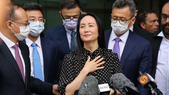 美检方请求法院驳回孟晚舟“银行欺诈”等指控