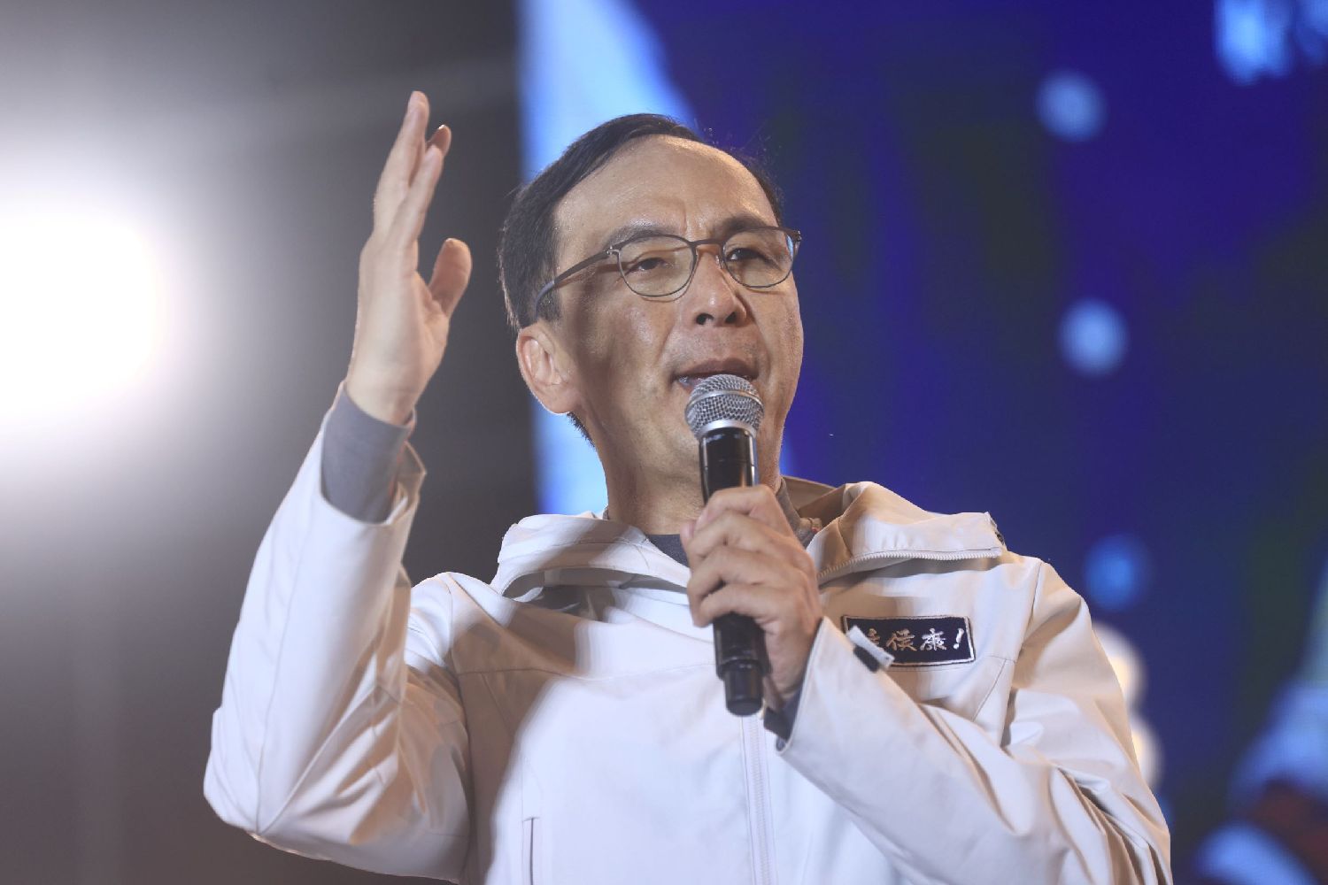 裁并国民党“黄复兴”遇阻力 朱立伦喊绝不退缩