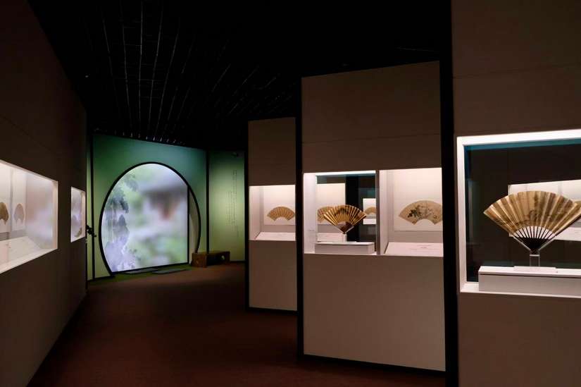 至扇至美”：百件扇面书画名品在上海展出