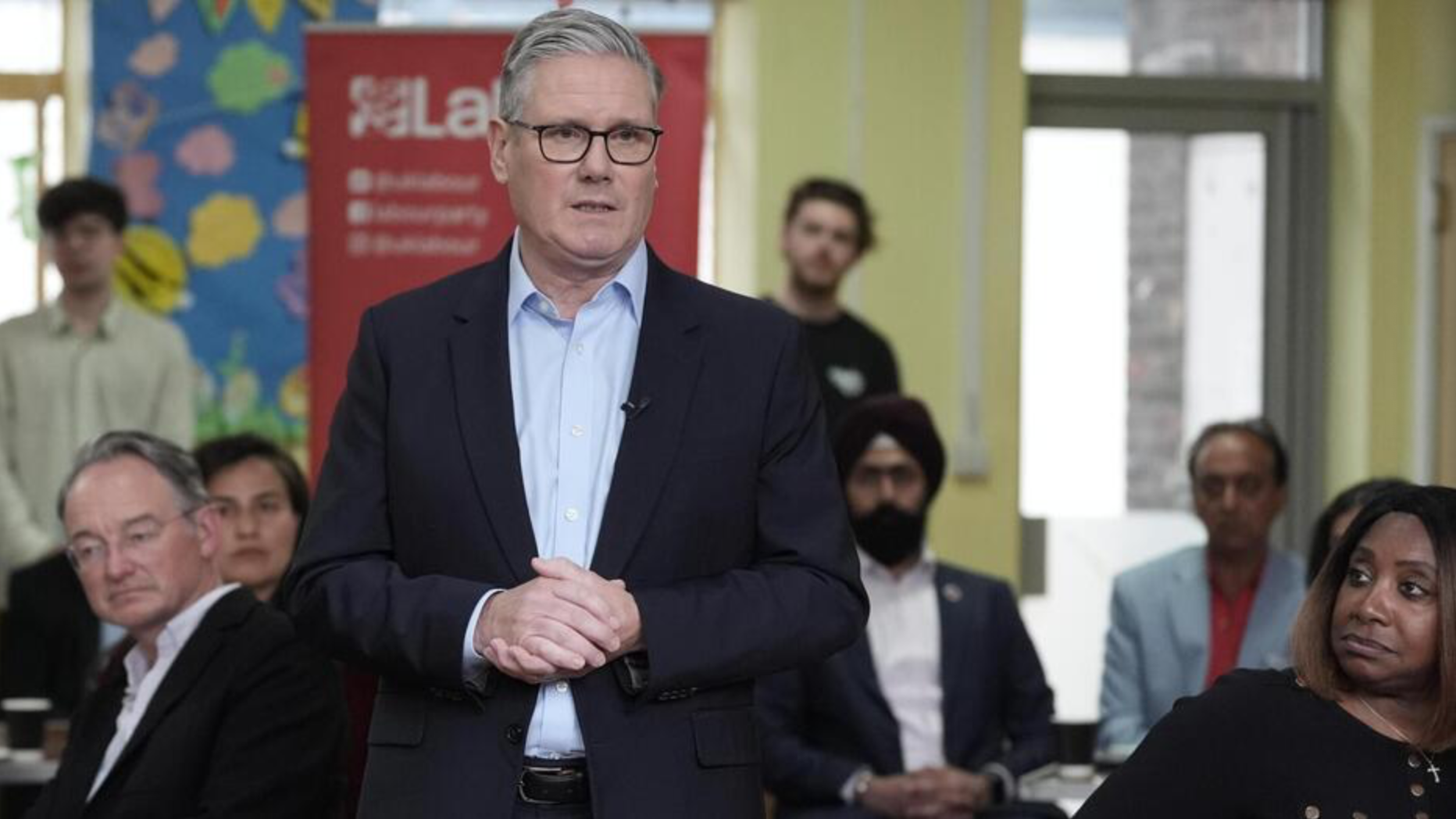 英国地方选举工党惨遭重创,改革党异军突起,斯塔默宣布不会辞职